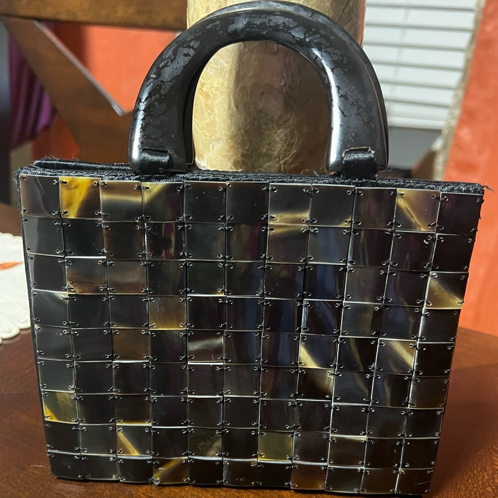 Chic Tortoiseshell Pattern Clutch - image 4